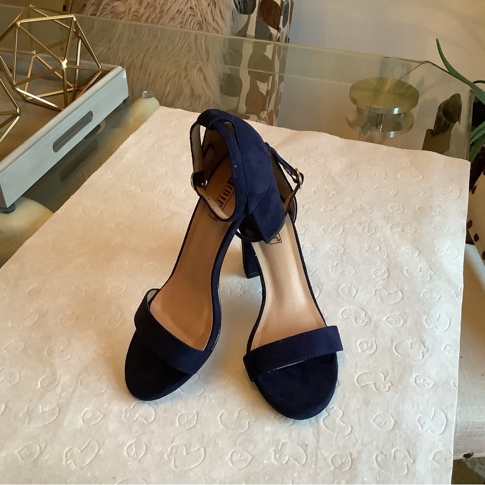Blue suede Didifu sandals